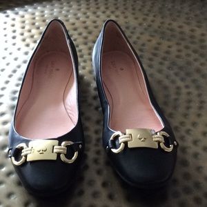 KATE SPADE BLACK LEATHER SHOE NEVER WORN